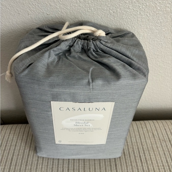 NWT King 400 Thread Count Rayon from Bamboo Sheet
Set Dark Gray - Casaluna - Picture 2 of 7